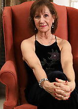 Lynn Mature And Beautiful