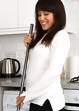 Horny Housewife Lucy Love