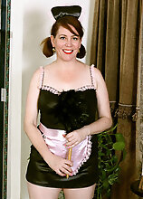 Caitlin Moore Curvy Maid