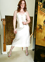 Aella Rae Silky Touch